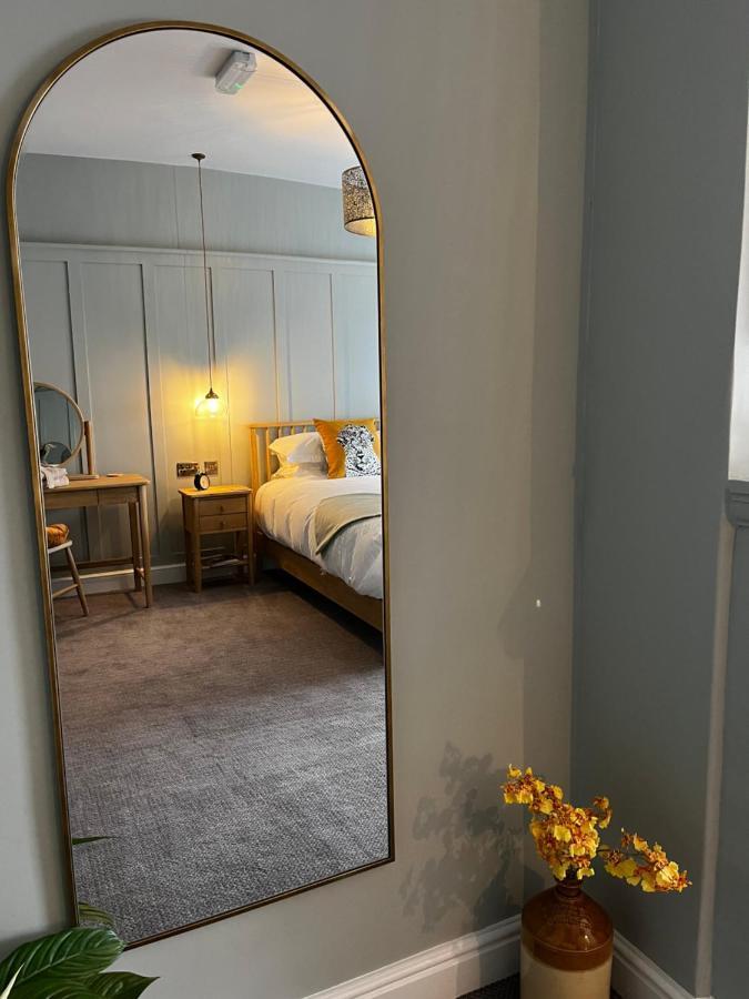 The Crown Pub And Hotel Manningtree Ngoại thất bức ảnh